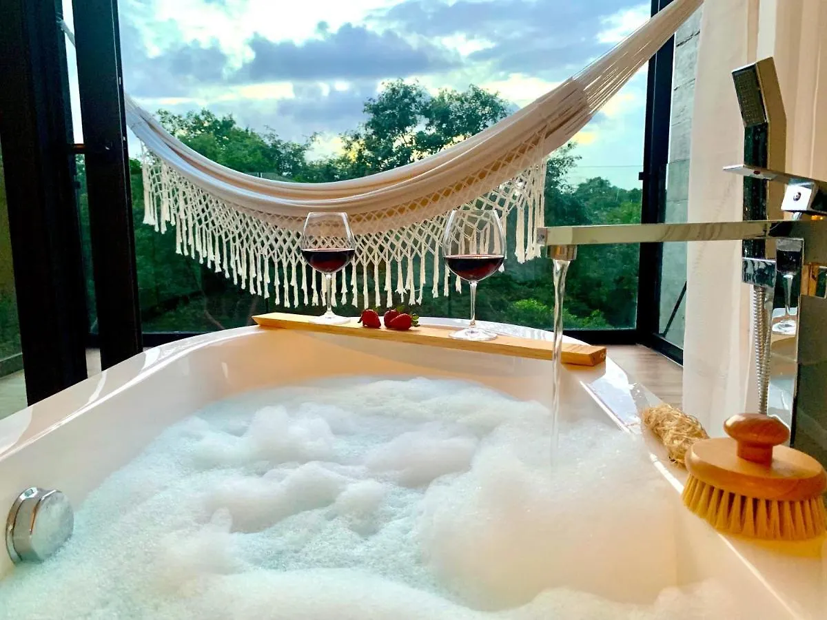 Glass Jungle Villa With Amazing Green Views -10 Min Dt Playa del Carmen 0*,  Mexikó