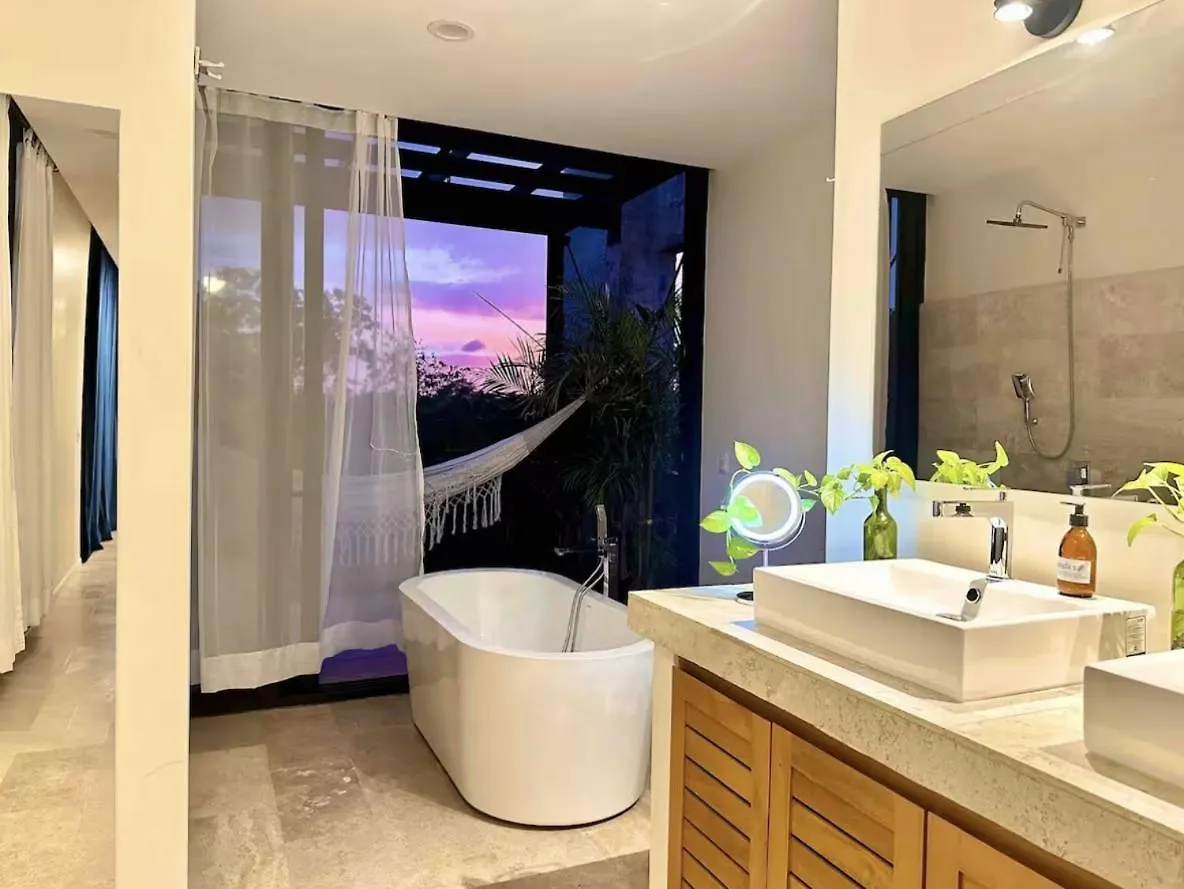 Glass Jungle Villa With Amazing Green Views -10 Min Dt Playa del Carmen