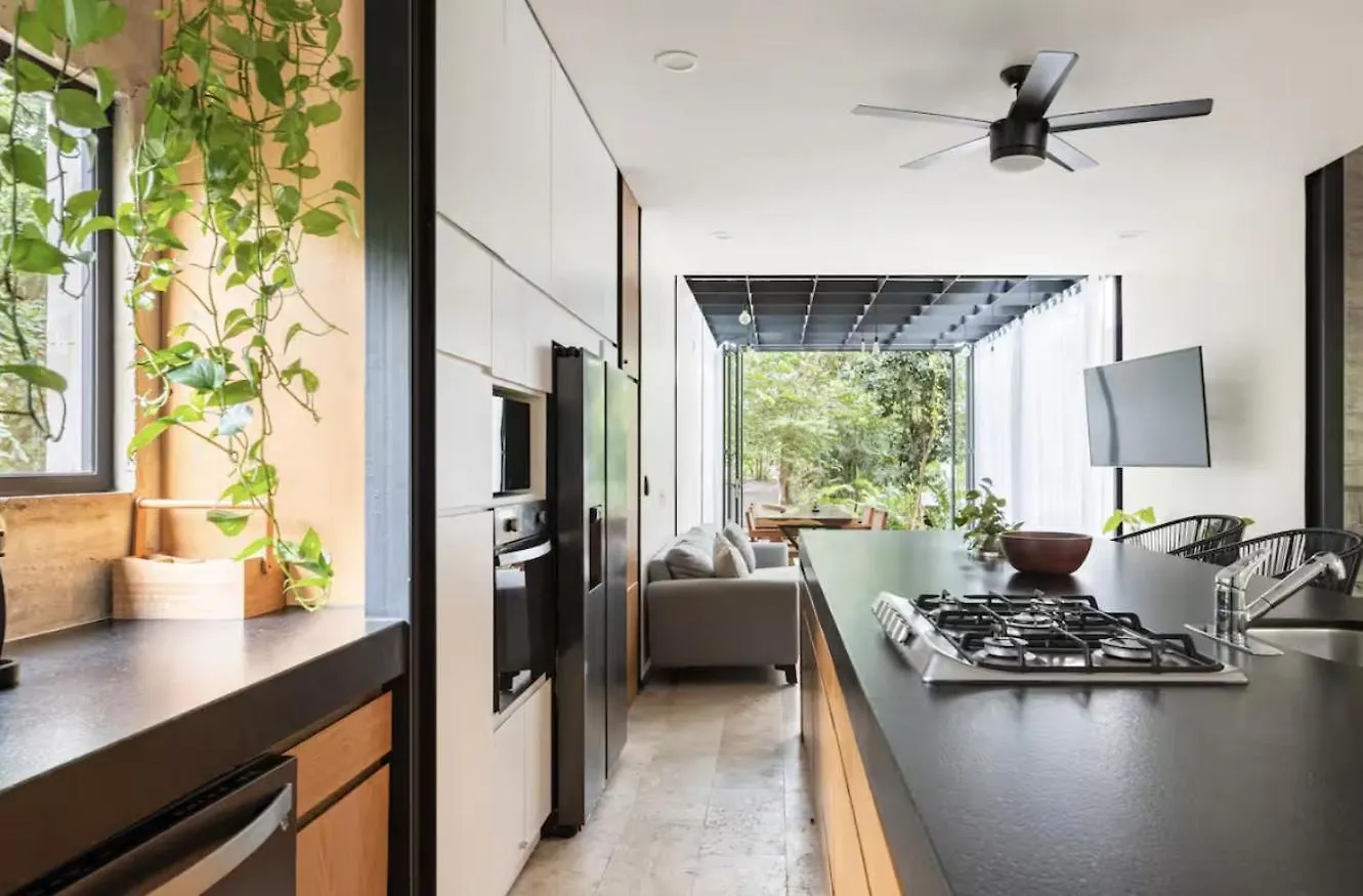 Glass Jungle Villa With Amazing Green Views -10 Min Dt Playa del Carmen